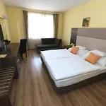 فندق Jade Hotel-ezuesthid 4*
