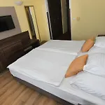 فندق Jade Hotel-ezuesthid 4*