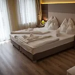 Hotel Jade Hotel-ezuesthid Veszprém