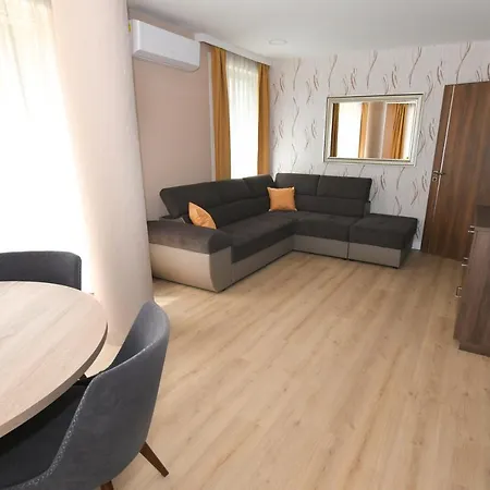 Jade Hotel-ezüsthíd Szálloda 4*