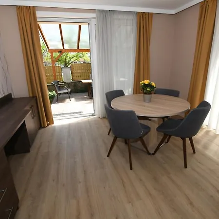 Jade Hotel-ezüsthíd 4* Veszprém