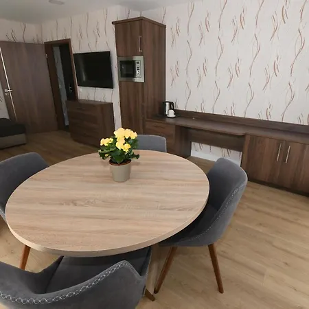 Szálloda Jade Hotel-ezüsthíd Veszprém
