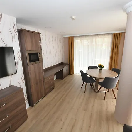 Szálloda Jade Hotel-ezüsthíd