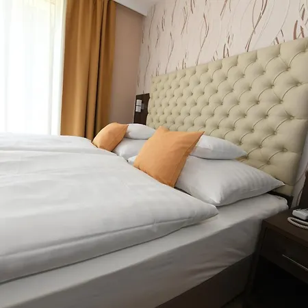 Jade Hotel-ezüsthíd Szálloda Veszprém