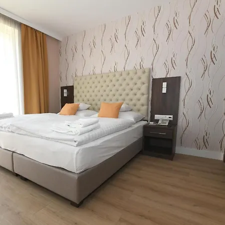 Jade Hotel-ezüsthíd Szálloda Veszprém