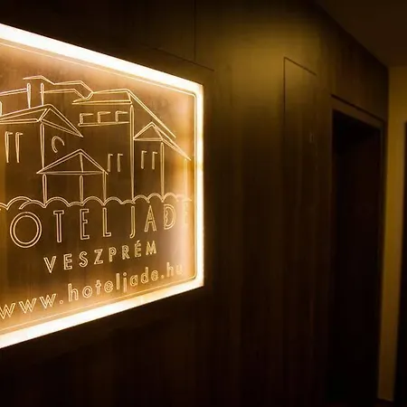 Jade Hotel-ezuesthid 酒店