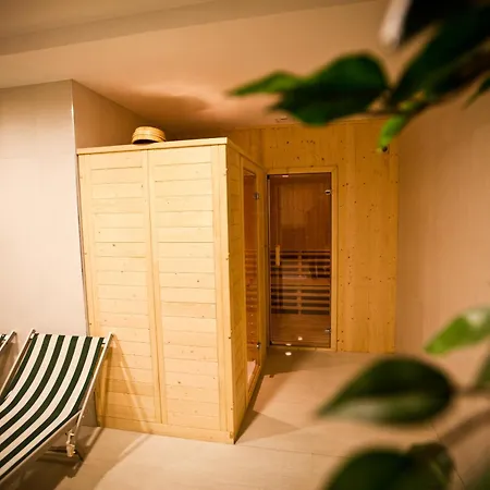 Hotell Jade Hotel-ezuesthid