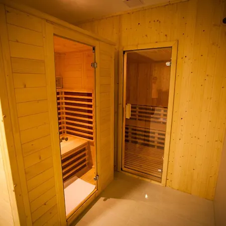Szálloda Jade Hotel-ezüsthíd Veszprém
