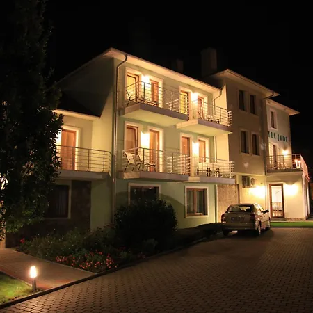 Jade Hotel-ezuesthid Веспрем