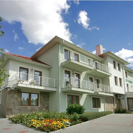 Szálloda Jade Hotel-ezüsthíd 4*