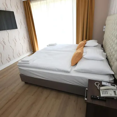 Jade Hotel-ezuesthid Hotel Veszprem