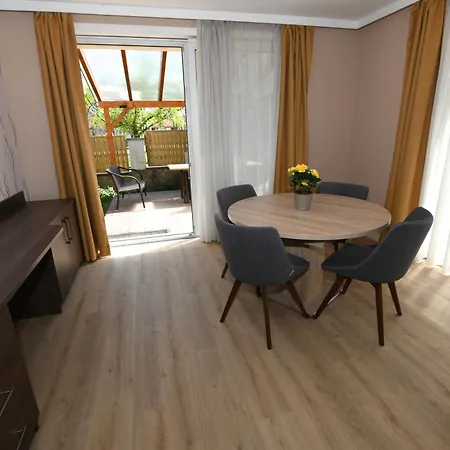 Jade Hotel-ezuesthid 4*