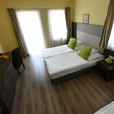 Hotel Jade Hotel-ezuesthid Veszprém