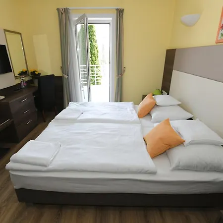 Jade Hotel-ezuesthid 4*