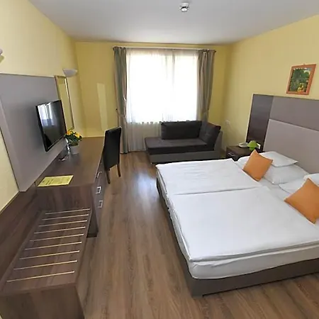 Jade Hotel-ezuesthid 酒店