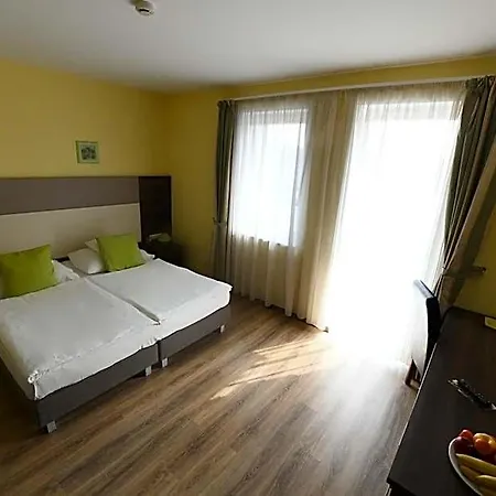Jade Hotel-ezuesthid 酒店 4*