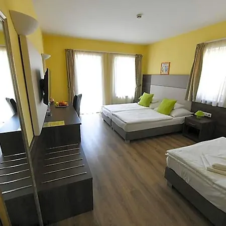 Jade Hotel-ezuesthid Veszprém