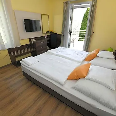 Hotel Jade Hotel-ezuesthid 4*