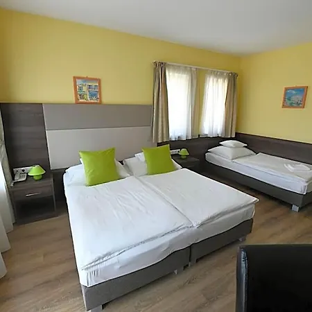 Jade Hotel-ezuesthid 4* Veszprém
