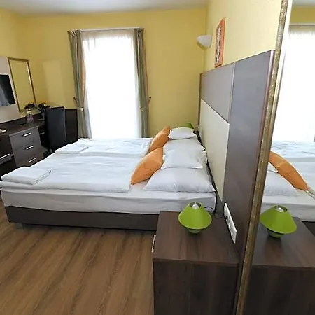 Jade Hotel-ezuesthid 4*