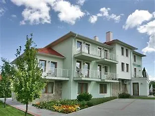 Jade Hotel-ezuesthid 4* Veszprém