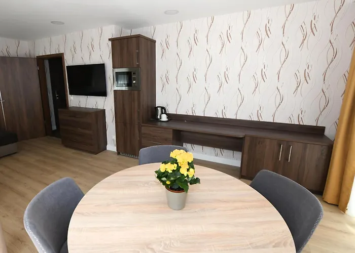 Jade Hotel-ezuesthid 4* Veszprém