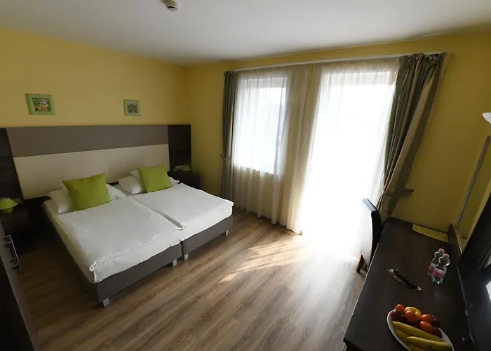 Jade Hotel-ezuesthid 4*