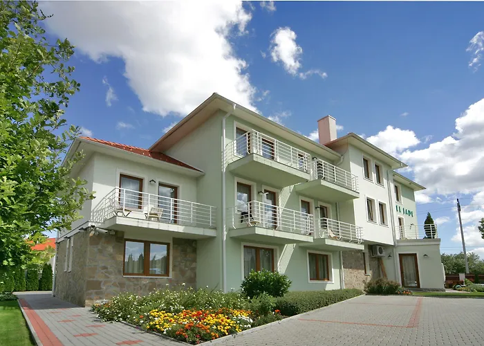 Hotel Jade Hotel-ezuesthid 4*