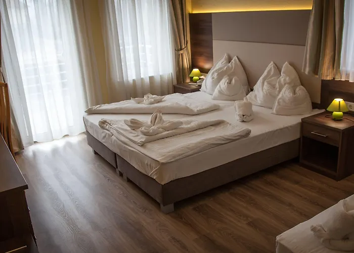 Hotel Jade Hotel-ezuesthid Veszprém