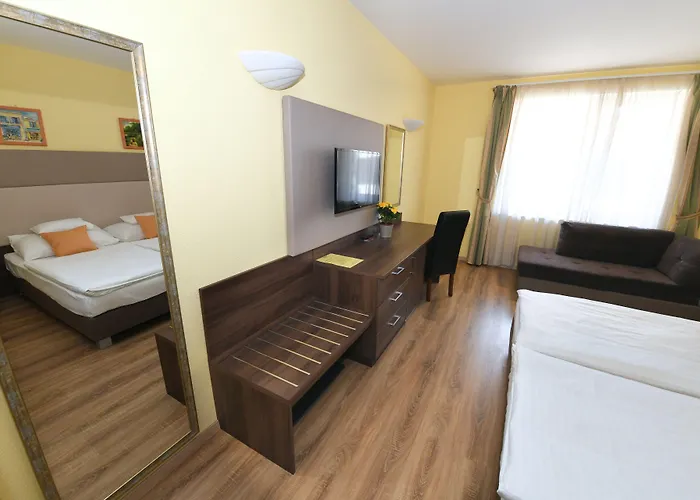 Jade Hotel-ezuesthid Hotel Veszprém