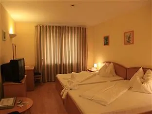 Jade Hotel-ezüsthíd 4*